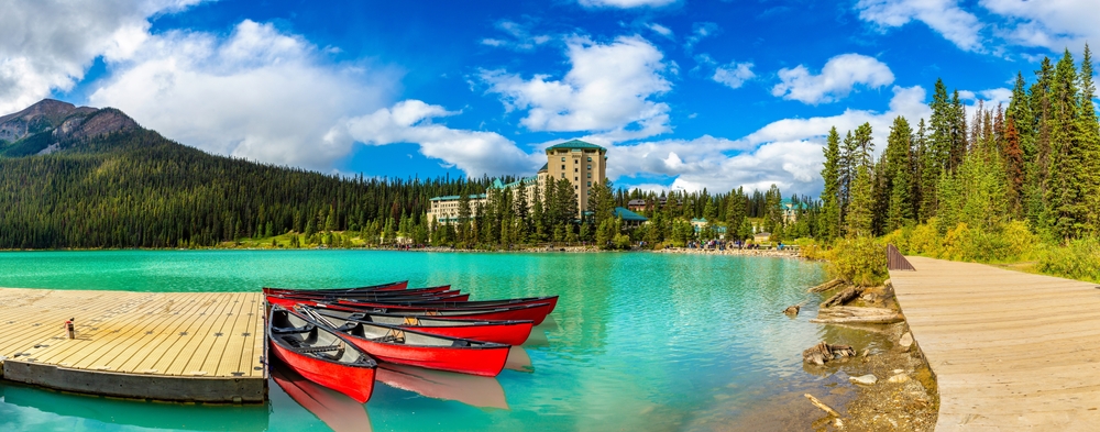 Advertisements of hotels for sale in Canada, Province of Quebec