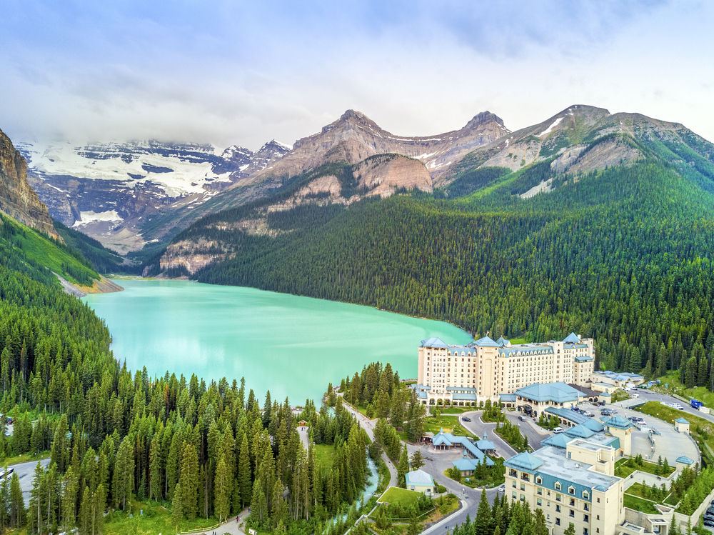 Real estate agency specializing in the sale of hotels and motels in Canada.