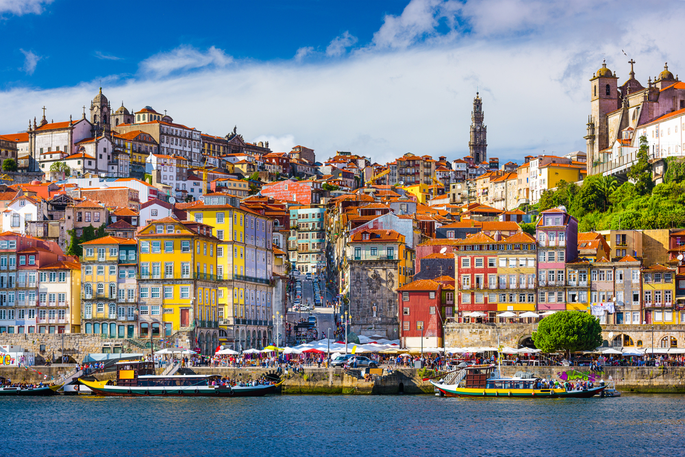 Anúncios de Hotéis à venda em Portugal, Lisboa, Porto, Faro...